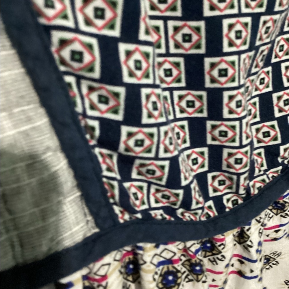 Hem & Thread Small Women’s Tank Multi Pattern - Picture 5 of 8